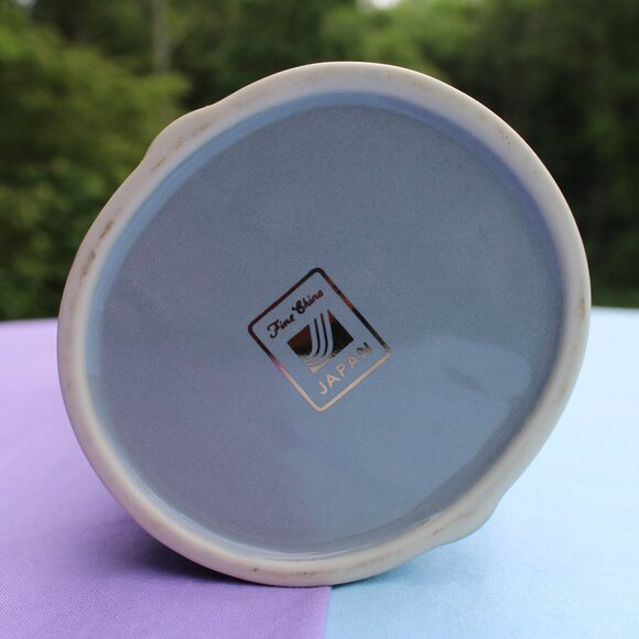 Pastel Floral Vase - Picture 6 of 7